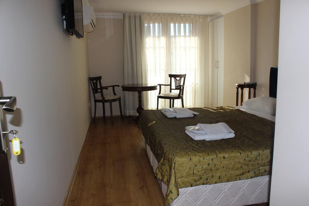 My Way Terrace Hotel Adalar Room photo