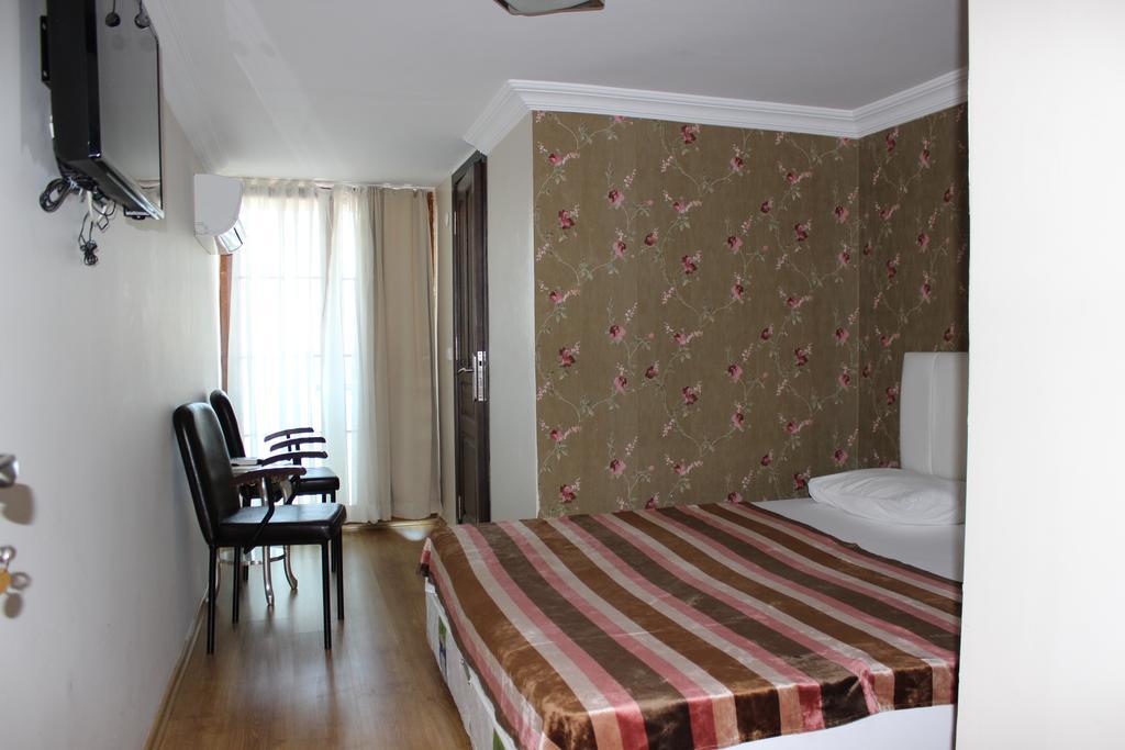 My Way Terrace Hotel Adalar Room photo
